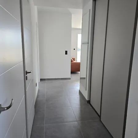 Cs Skyline Rooftop De Nage Apartment *